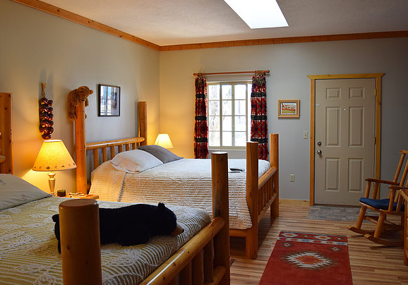 Double Queen Room Photo 4